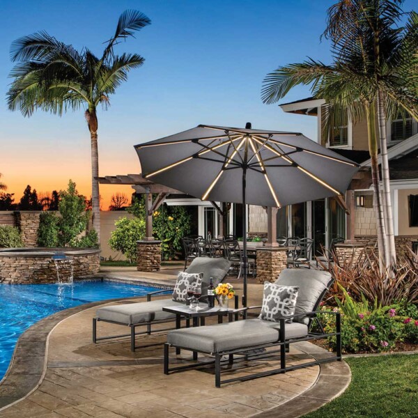 UM800 Treasure Garden Umbrella Poolside