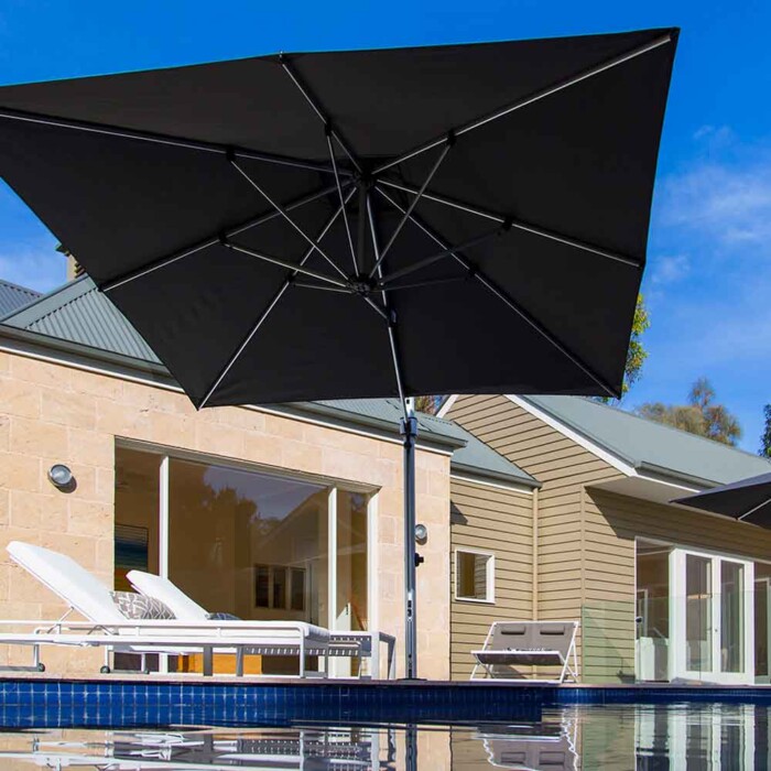 Frankford Aurora Cantilever Umbrella